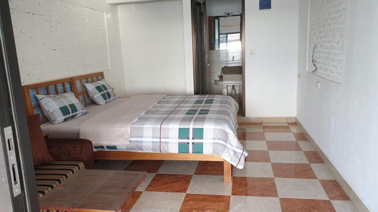 Omah Laut Bondo Jepara - By The Beach, Direct View Of The Sea, Great Base For Water Sports Margokerto Exterior photo