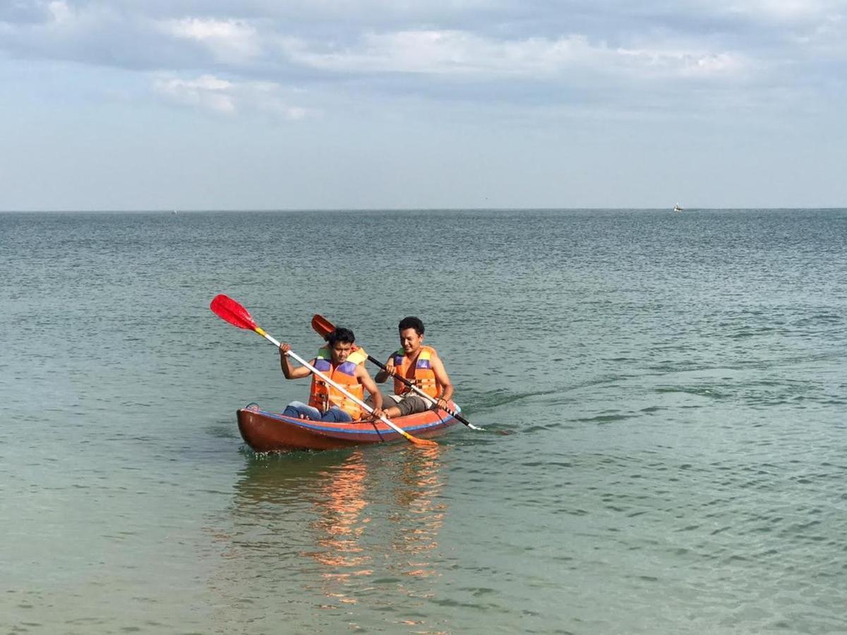 Omah Laut Bondo Jepara - By The Beach, Direct View Of The Sea, Great Base For Water Sports Margokerto Exterior photo