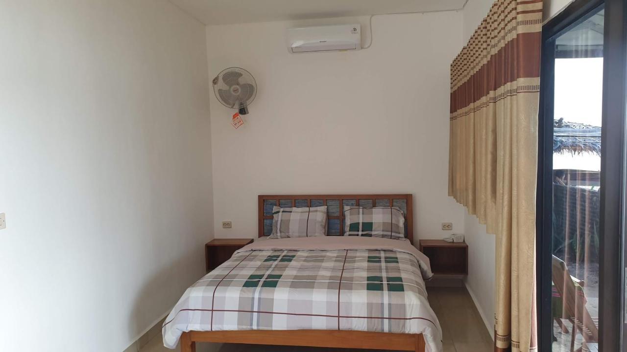 Omah Laut Bondo Jepara - By The Beach, Direct View Of The Sea, Great Base For Water Sports Margokerto Exterior photo