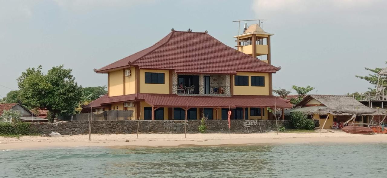 Omah Laut Bondo Jepara - By The Beach, Direct View Of The Sea, Great Base For Water Sports Margokerto Exterior photo