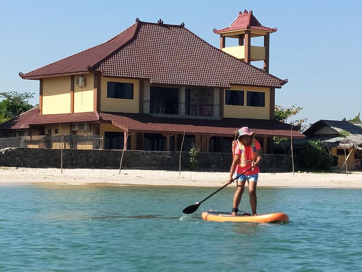 Omah Laut Bondo Jepara - By The Beach, Direct View Of The Sea, Great Base For Water Sports Margokerto Exterior photo